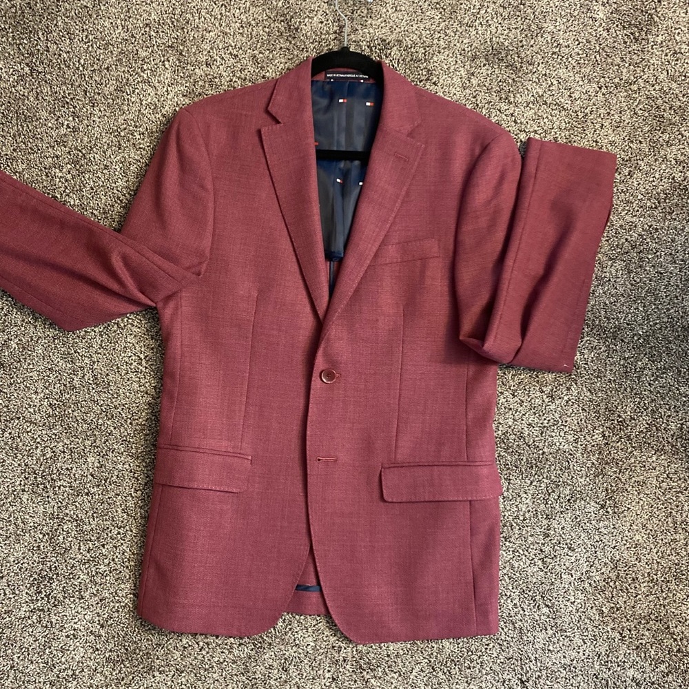 Tommy Hilfiger Red Sport Coat with Notched Lapel and Modern Fit